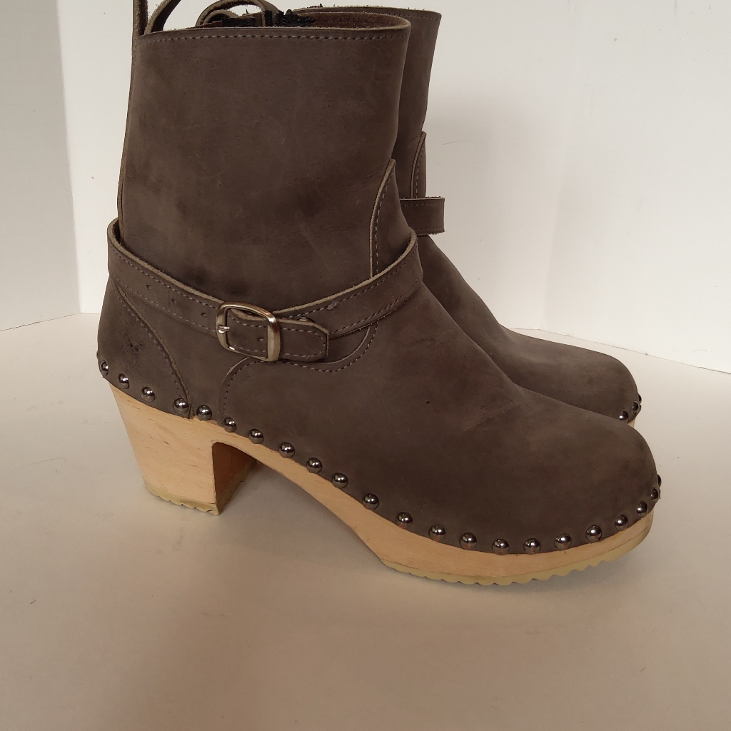 Sandgren Swedish Clog Boots — image 3 of 8